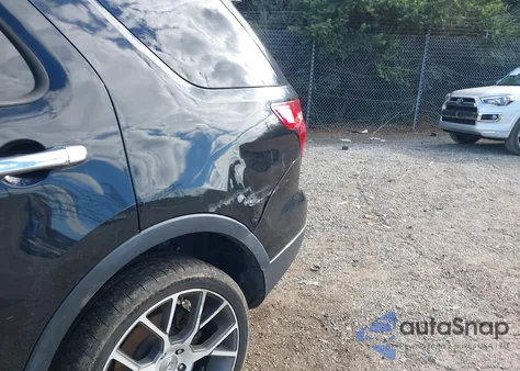 2012 Ford Explorer z USA, uszkodzony, nr VIN 1FMHK7B81CGA39292